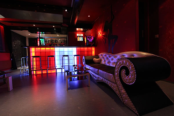 Bar-Wilden-Mann-2